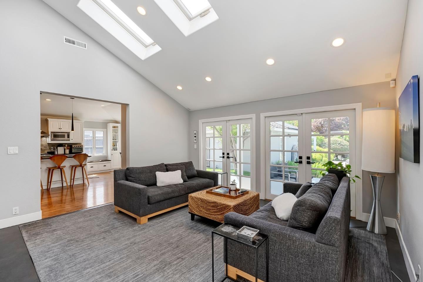 Detail Gallery Image 9 of 50 For 1132 Husted Ave, San Jose,  CA 95125 - 4 Beds | 3 Baths