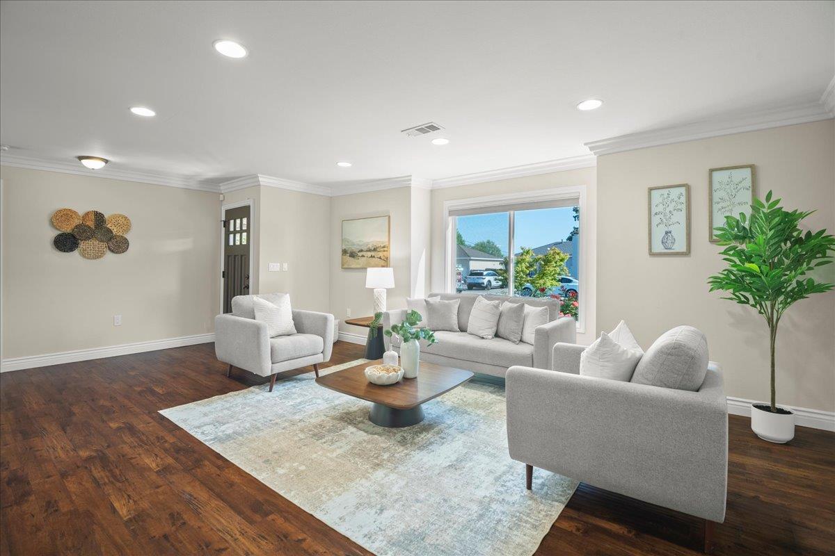 Detail Gallery Image 6 of 31 For 180 Maro Dr, San Jose,  CA 95127 - 3 Beds | 2 Baths