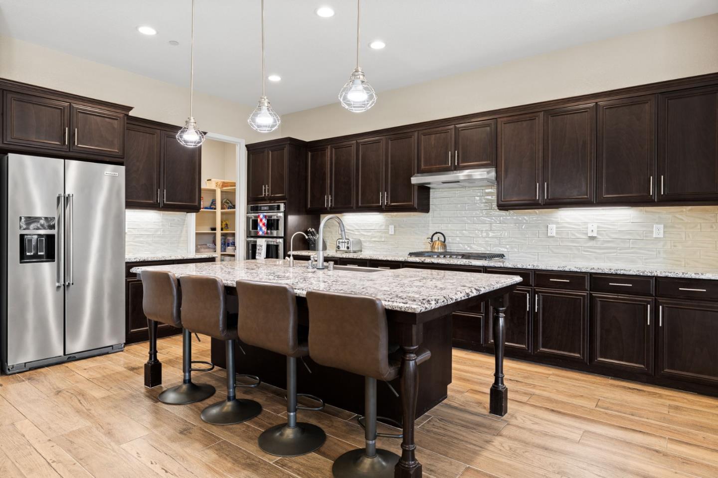 Detail Gallery Image 10 of 36 For 36 Freeport Ct, Discovery Bay,  CA 94505 - 4 Beds | 3/1 Baths
