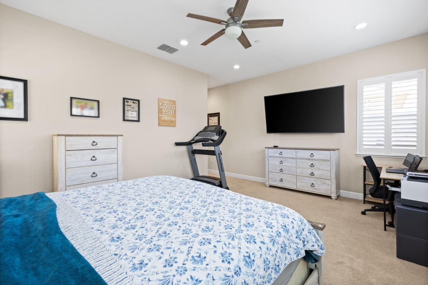 Detail Gallery Image 17 of 36 For 36 Freeport Ct, Discovery Bay,  CA 94505 - 4 Beds | 3/1 Baths