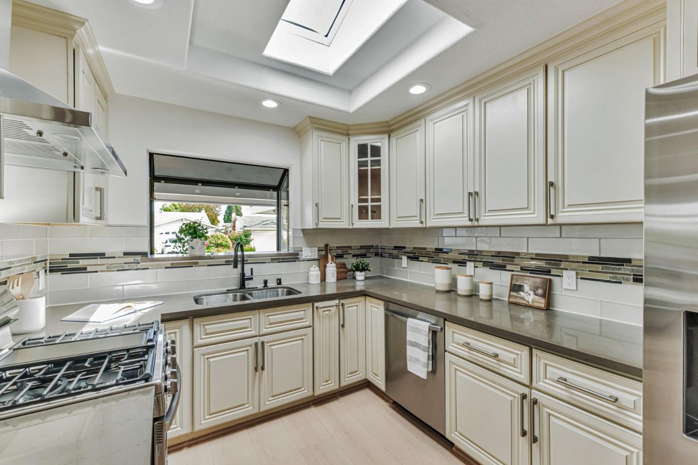 Detail Gallery Image 15 of 45 For 4805 Michelle Way, Union City,  CA 94587 - 4 Beds | 3 Baths