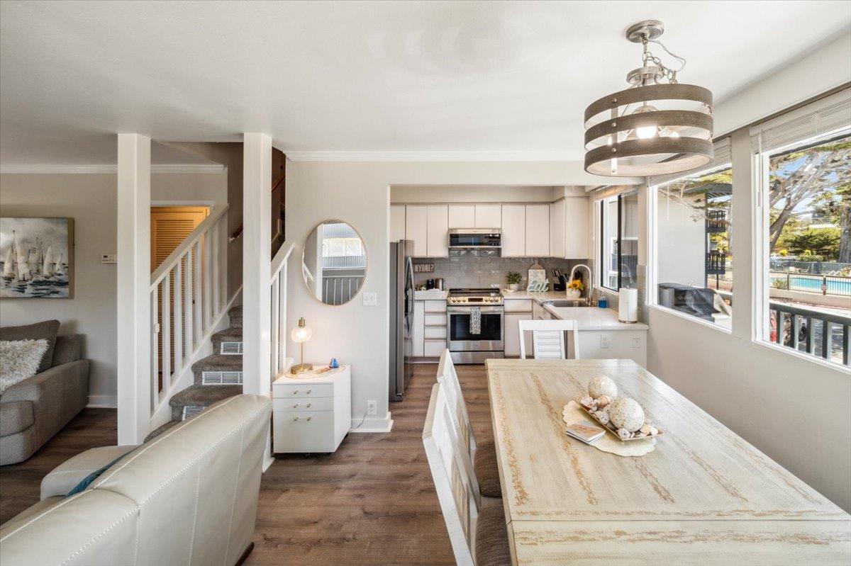 Detail Gallery Image 11 of 57 For 36 La Playa St, Monterey,  CA 93940 - 2 Beds | 2/1 Baths