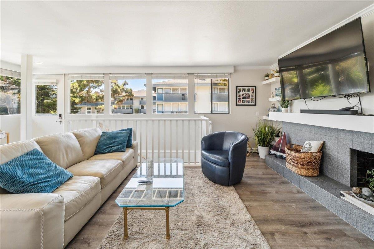 Detail Gallery Image 16 of 57 For 36 La Playa St, Monterey,  CA 93940 - 2 Beds | 2/1 Baths