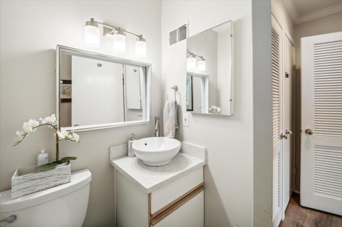 Detail Gallery Image 19 of 57 For 36 La Playa St, Monterey,  CA 93940 - 2 Beds | 2/1 Baths