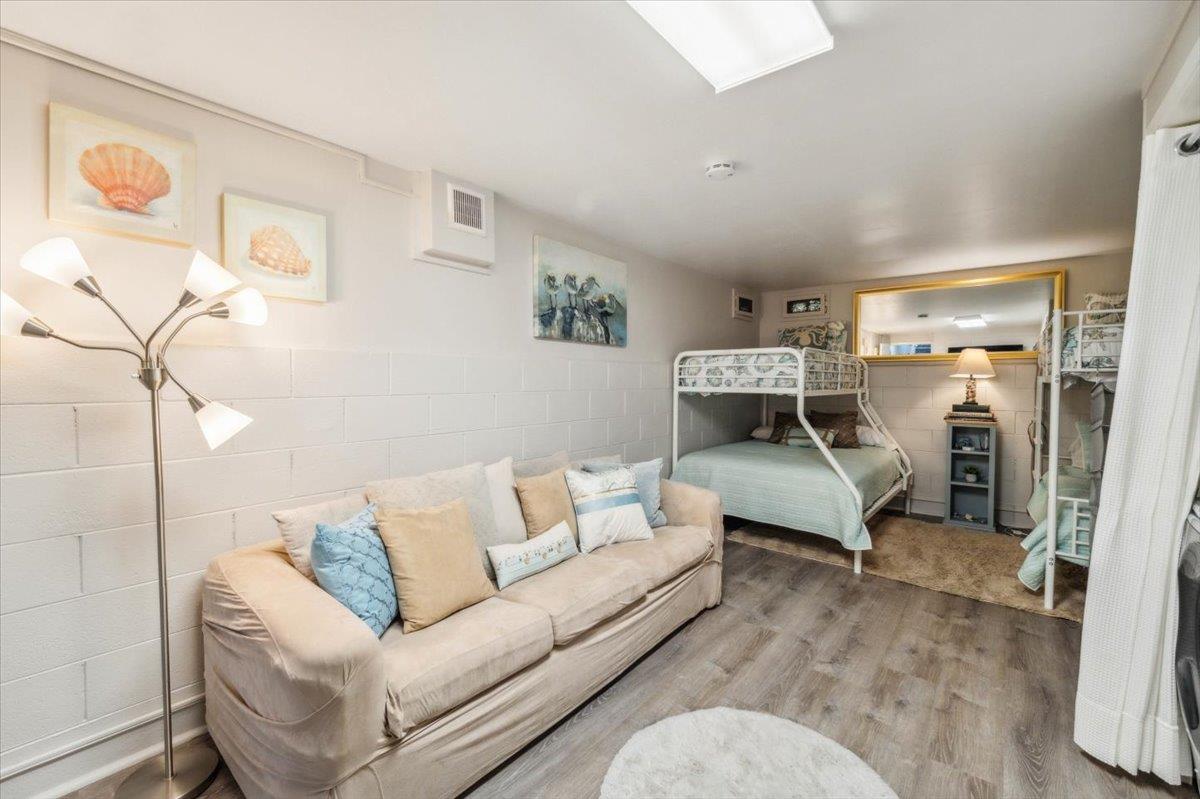 Detail Gallery Image 35 of 57 For 36 La Playa St, Monterey,  CA 93940 - 2 Beds | 2/1 Baths