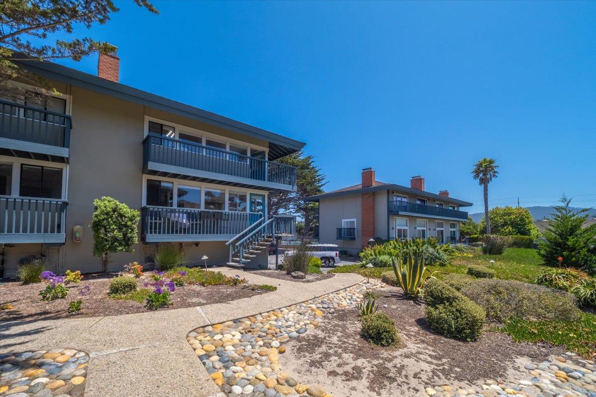 Detail Gallery Image 42 of 57 For 36 La Playa St, Monterey,  CA 93940 - 2 Beds | 2/1 Baths