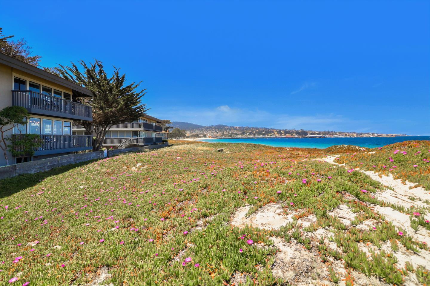 Detail Gallery Image 46 of 57 For 36 La Playa St, Monterey,  CA 93940 - 2 Beds | 2/1 Baths