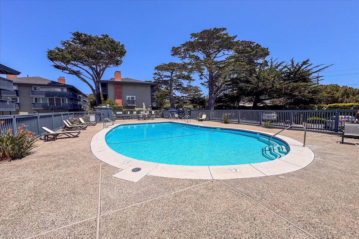 Detail Gallery Image 53 of 57 For 36 La Playa St, Monterey,  CA 93940 - 2 Beds | 2/1 Baths