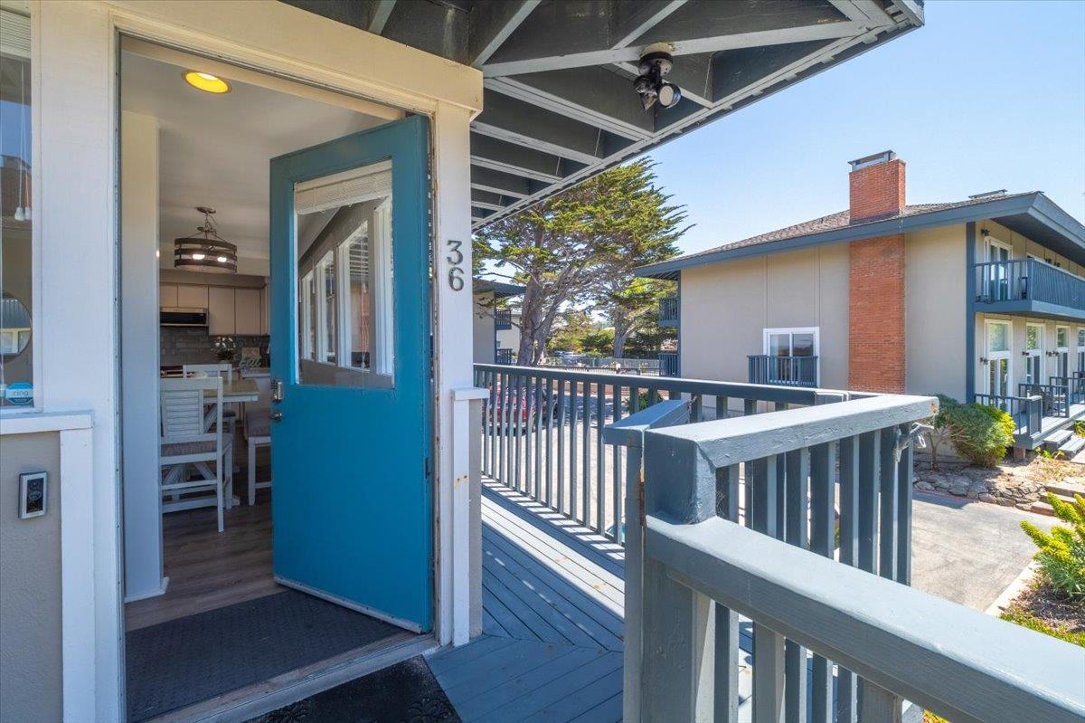 Detail Gallery Image 8 of 57 For 36 La Playa St, Monterey,  CA 93940 - 2 Beds | 2/1 Baths