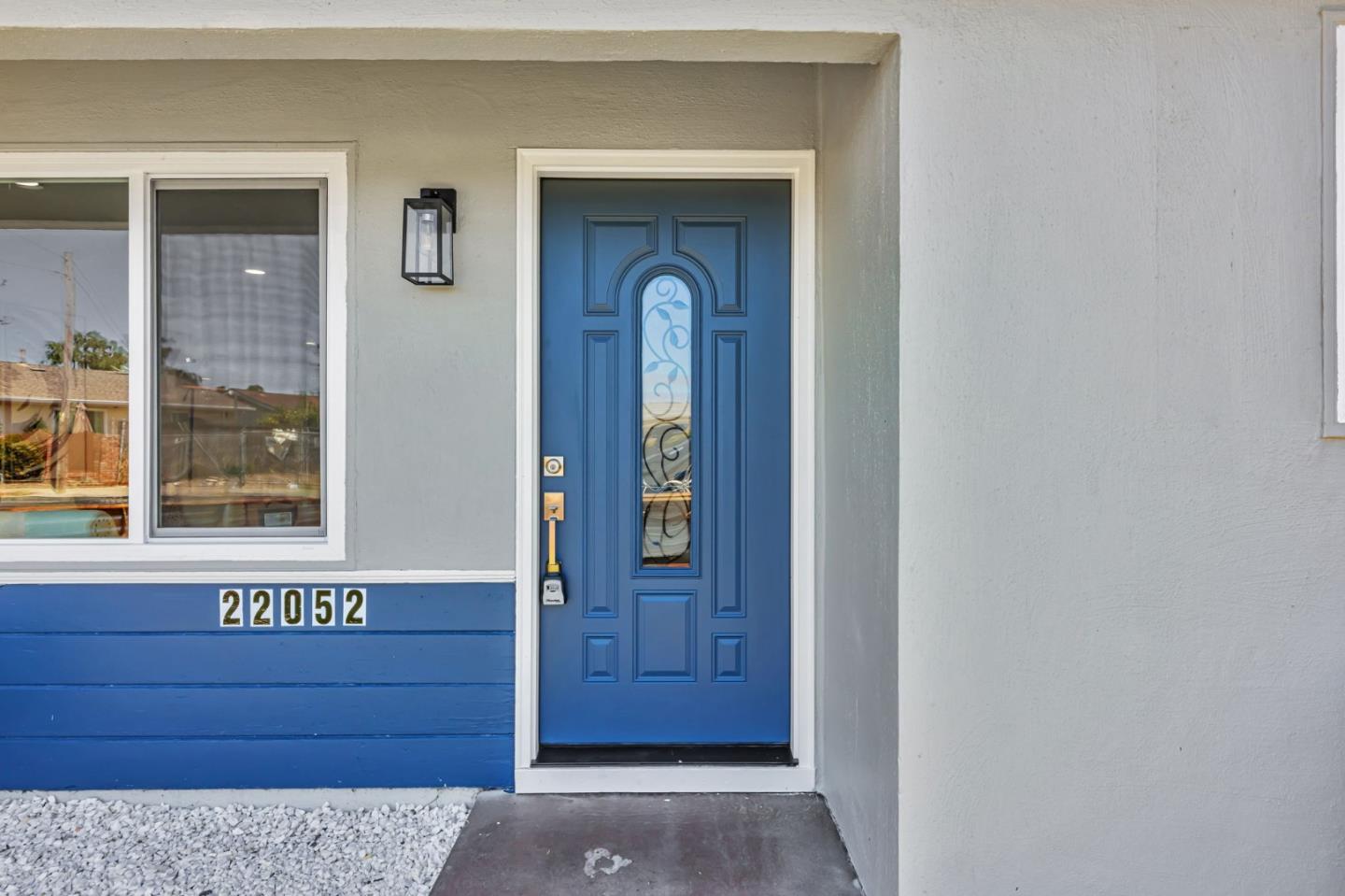 Detail Gallery Image 4 of 15 For 22052 Thelma Rnch, Hayward,  CA 94541 - 3 Beds | 1 Baths