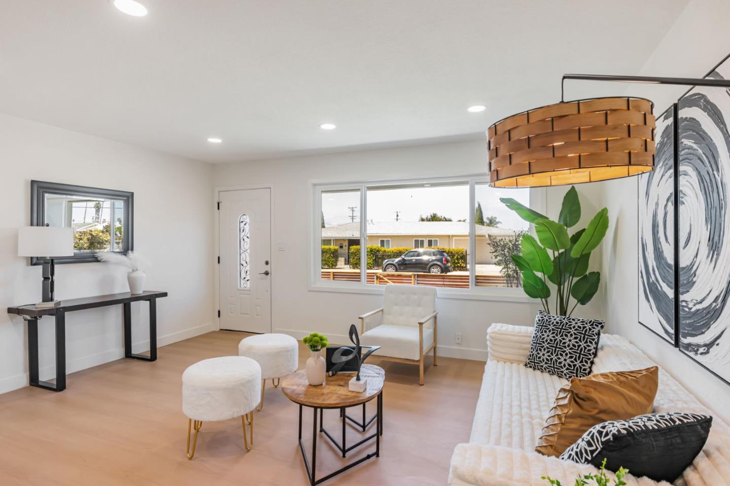 Detail Gallery Image 8 of 15 For 22052 Thelma Rnch, Hayward,  CA 94541 - 3 Beds | 1 Baths