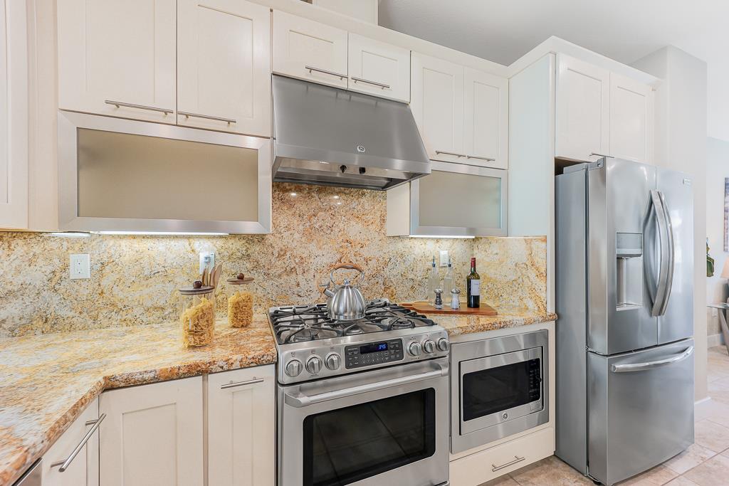 Detail Gallery Image 19 of 82 For 5956 Charlotte Dr, San Jose,  CA 95123 - 3 Beds | 3/1 Baths