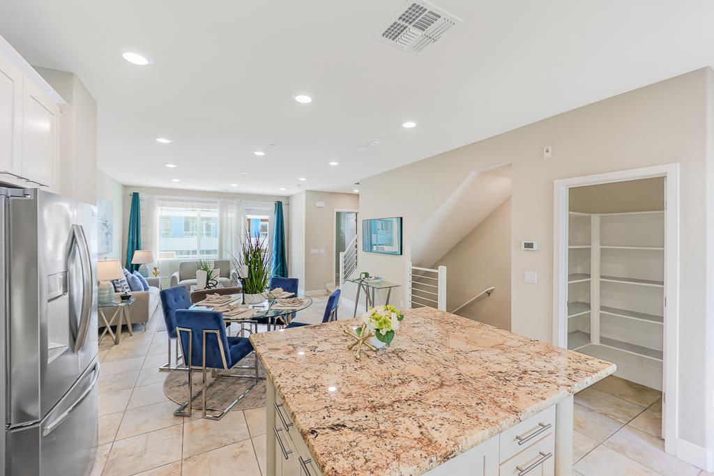 Detail Gallery Image 20 of 82 For 5956 Charlotte Dr, San Jose,  CA 95123 - 3 Beds | 3/1 Baths