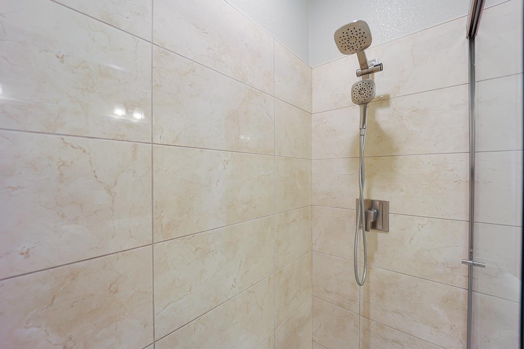 Detail Gallery Image 34 of 82 For 5956 Charlotte Dr, San Jose,  CA 95123 - 3 Beds | 3/1 Baths