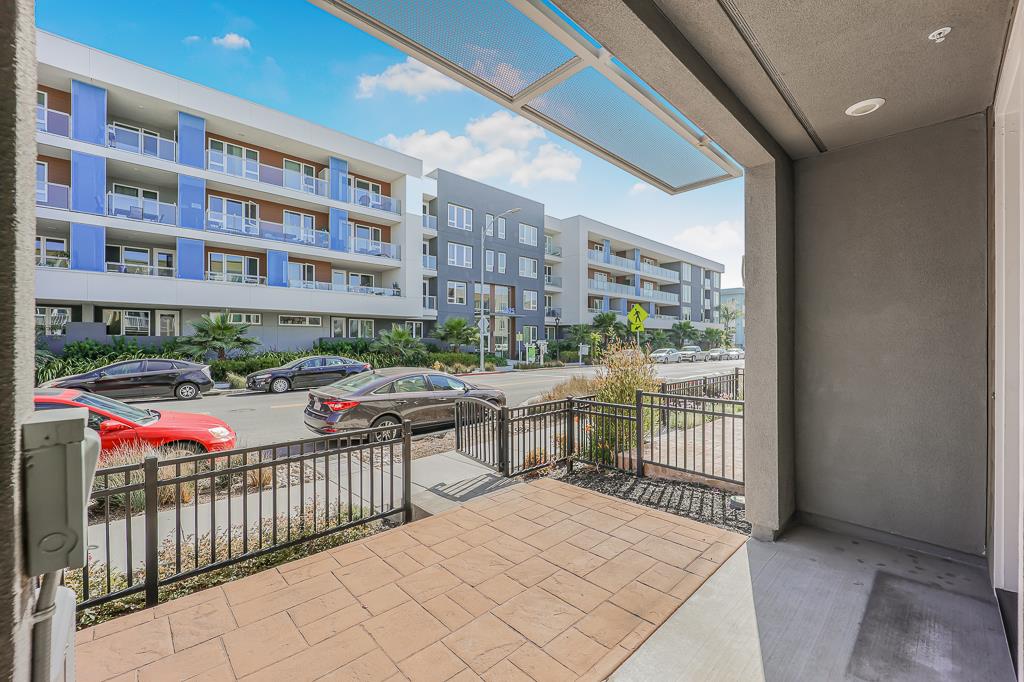 Detail Gallery Image 5 of 82 For 5956 Charlotte Dr, San Jose,  CA 95123 - 3 Beds | 3/1 Baths