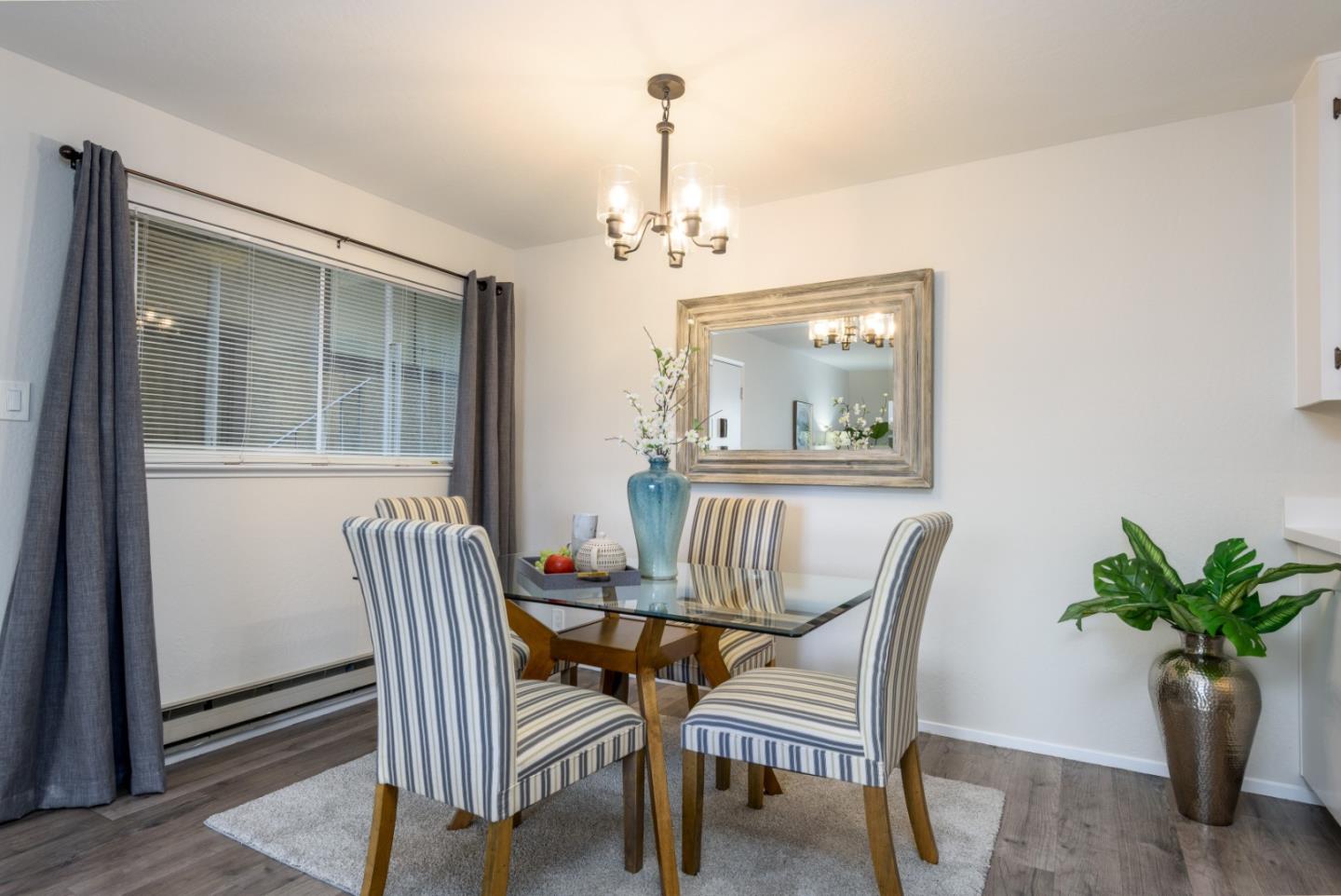 Detail Gallery Image 5 of 15 For 822 Marcie Cir, South San Francisco,  CA 94080 - 1 Beds | 1 Baths