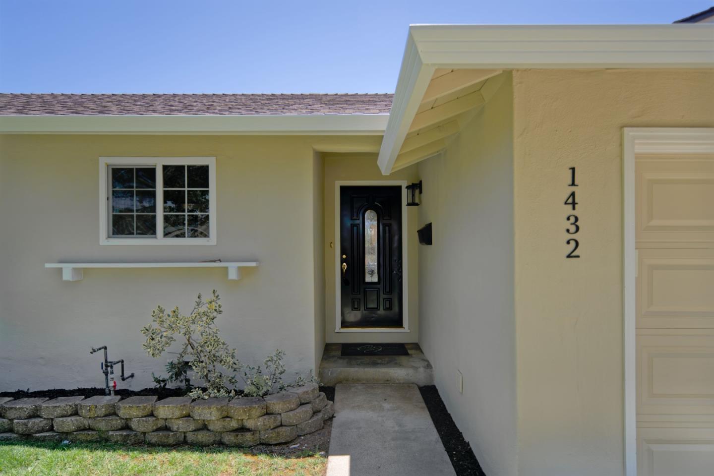 Detail Gallery Image 2 of 28 For 1432 Sprucewood Dr, San Jose,  CA 95118 - 3 Beds | 2 Baths