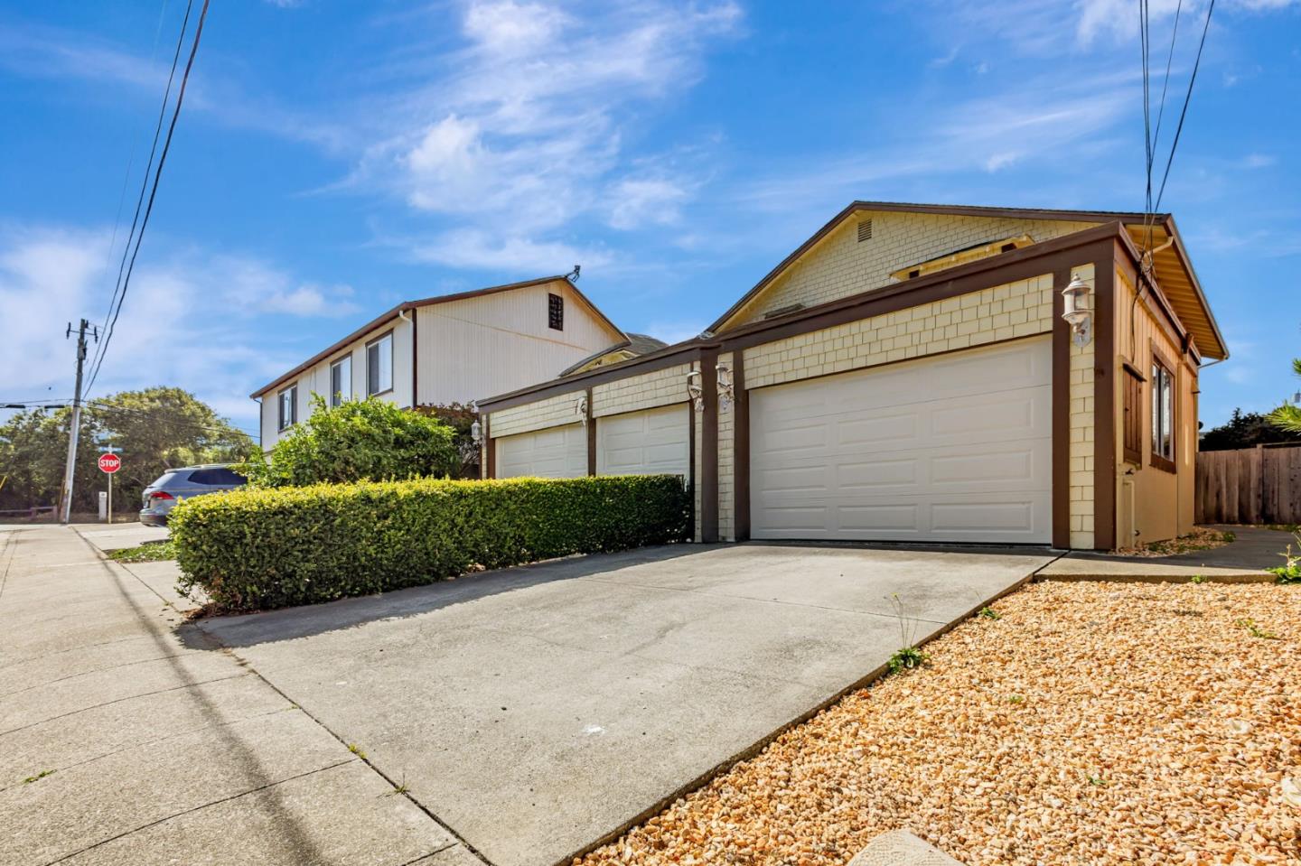 Detail Gallery Image 4 of 43 For 476 - 478 Oak Ave, Half Moon Bay,  CA 94019 - – Beds | – Baths