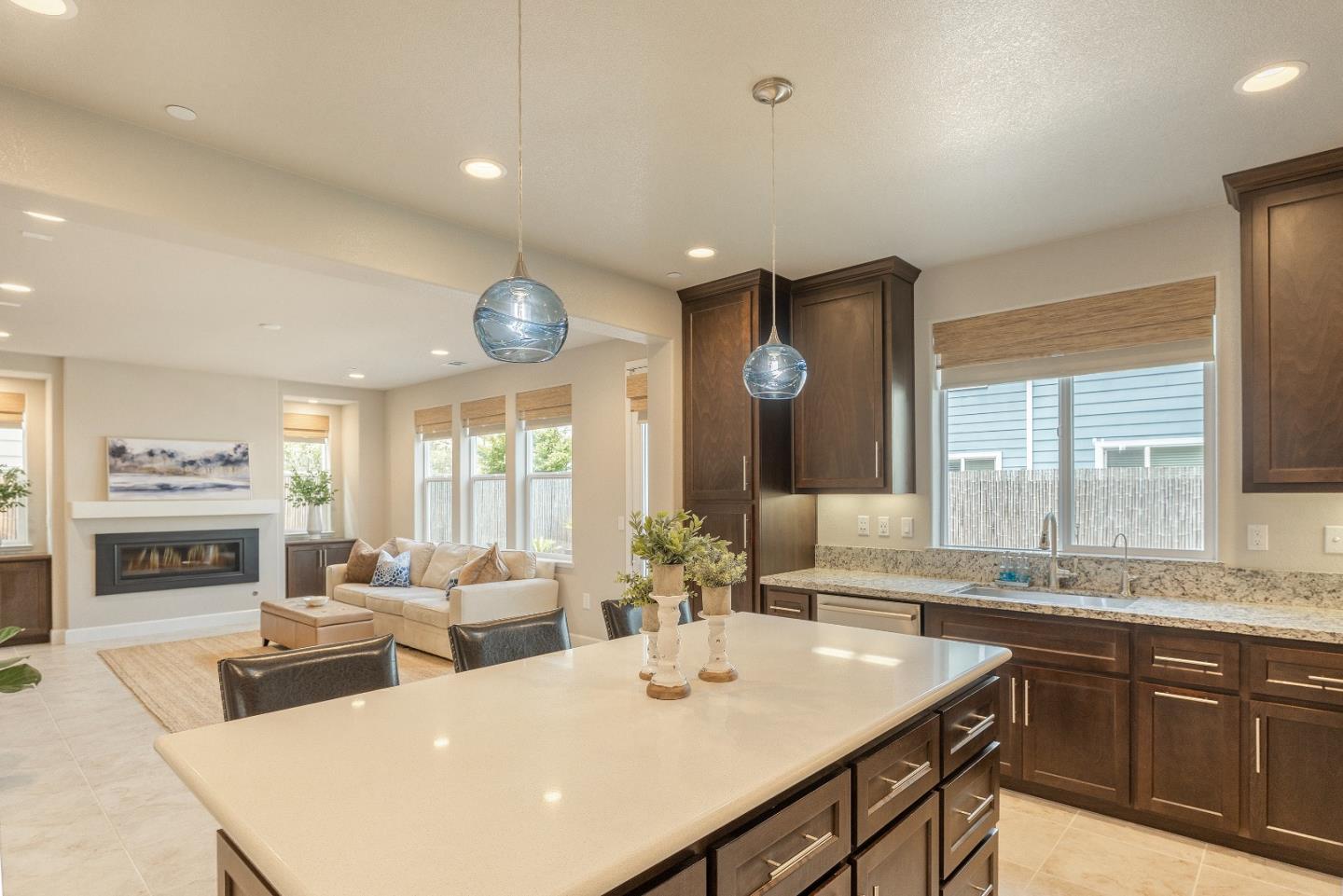 Detail Gallery Image 12 of 39 For 2757 Sea Glass Ave, Marina,  CA 93933 - 3 Beds | 2/1 Baths