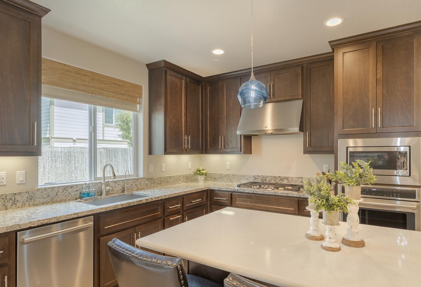 Detail Gallery Image 14 of 39 For 2757 Sea Glass Ave, Marina,  CA 93933 - 3 Beds | 2/1 Baths