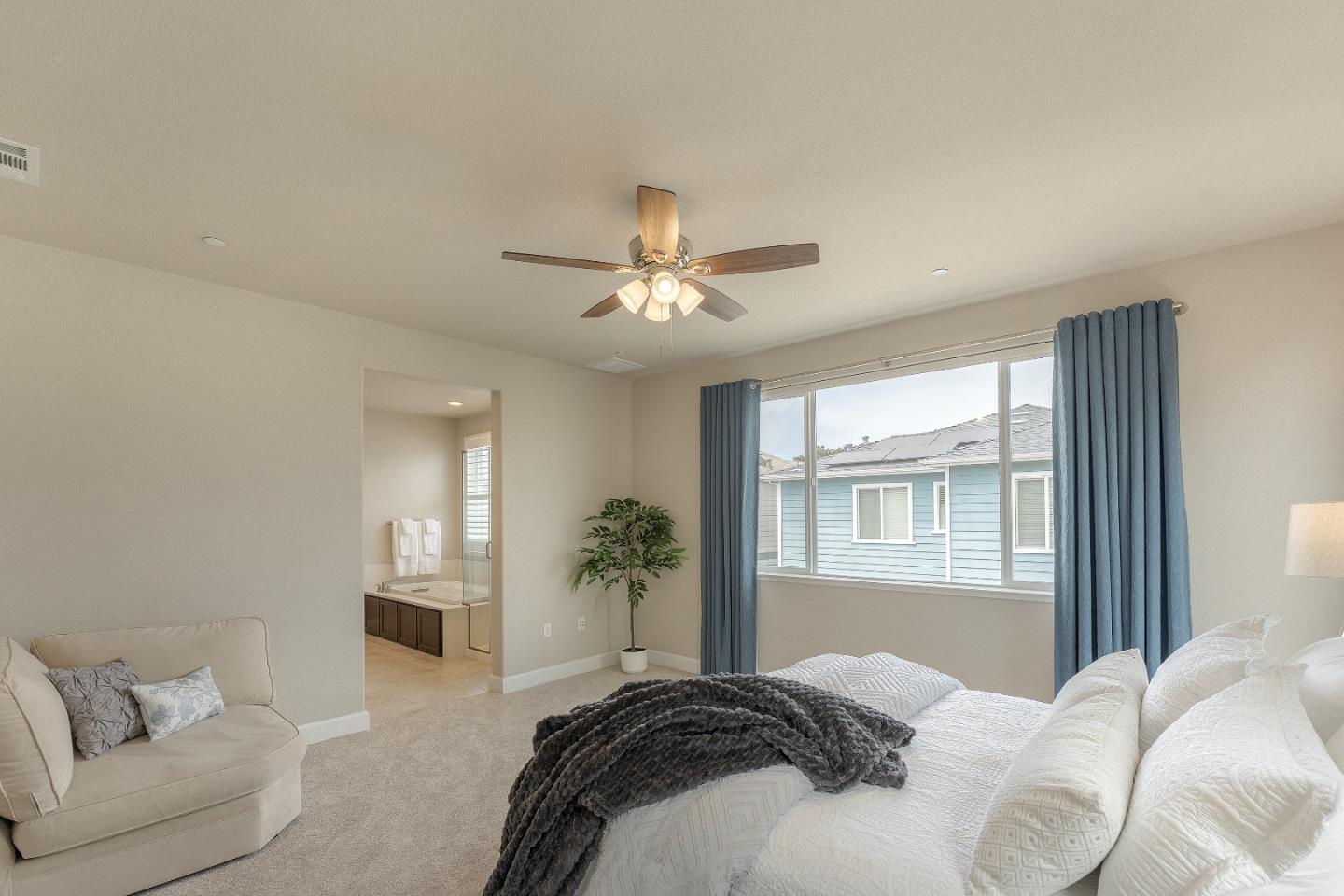 Detail Gallery Image 20 of 39 For 2757 Sea Glass Ave, Marina,  CA 93933 - 3 Beds | 2/1 Baths