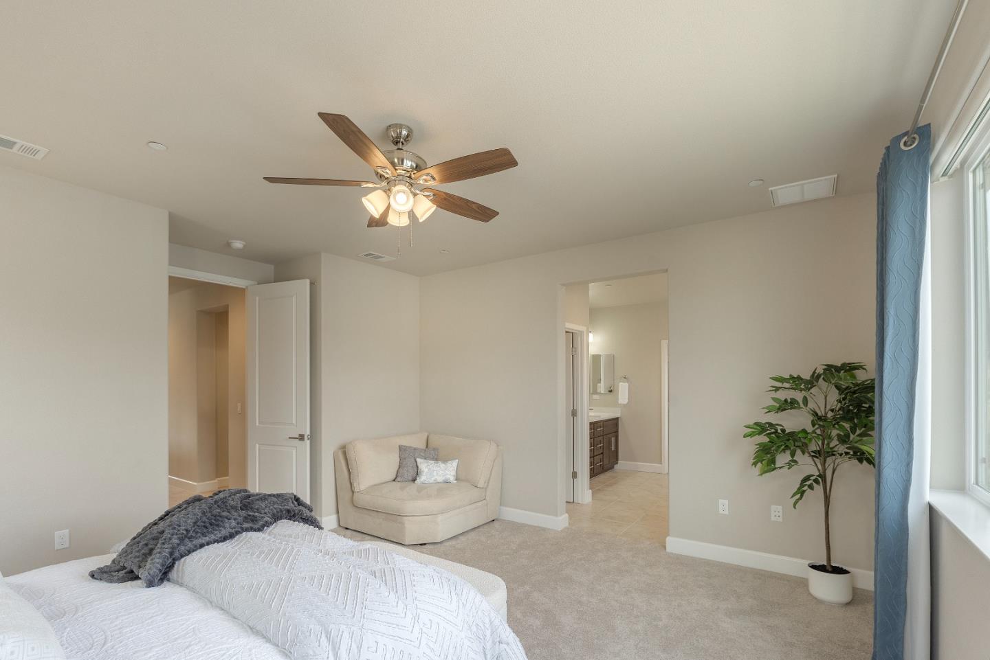 Detail Gallery Image 21 of 39 For 2757 Sea Glass Ave, Marina,  CA 93933 - 3 Beds | 2/1 Baths