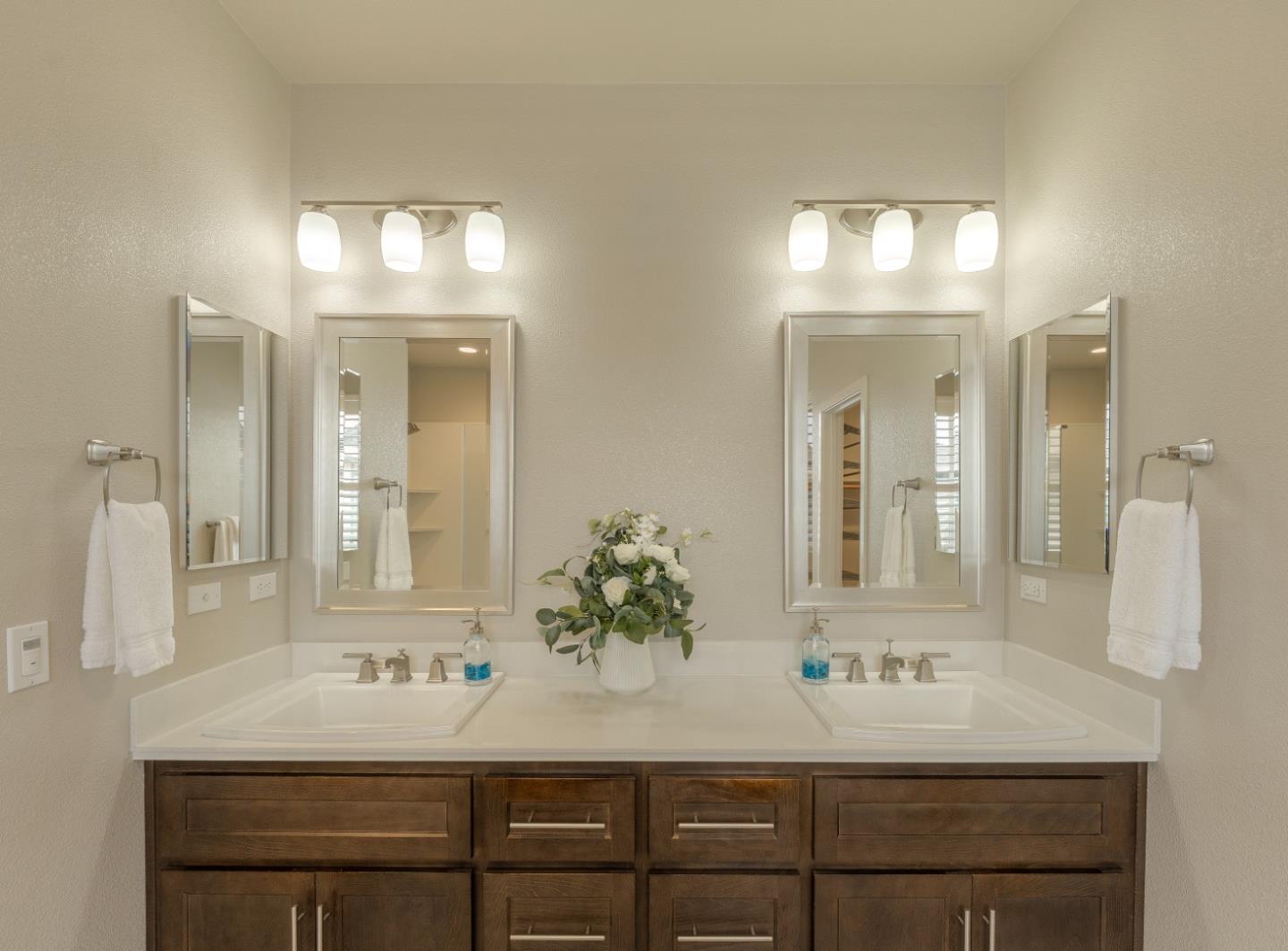 Detail Gallery Image 23 of 39 For 2757 Sea Glass Ave, Marina,  CA 93933 - 3 Beds | 2/1 Baths