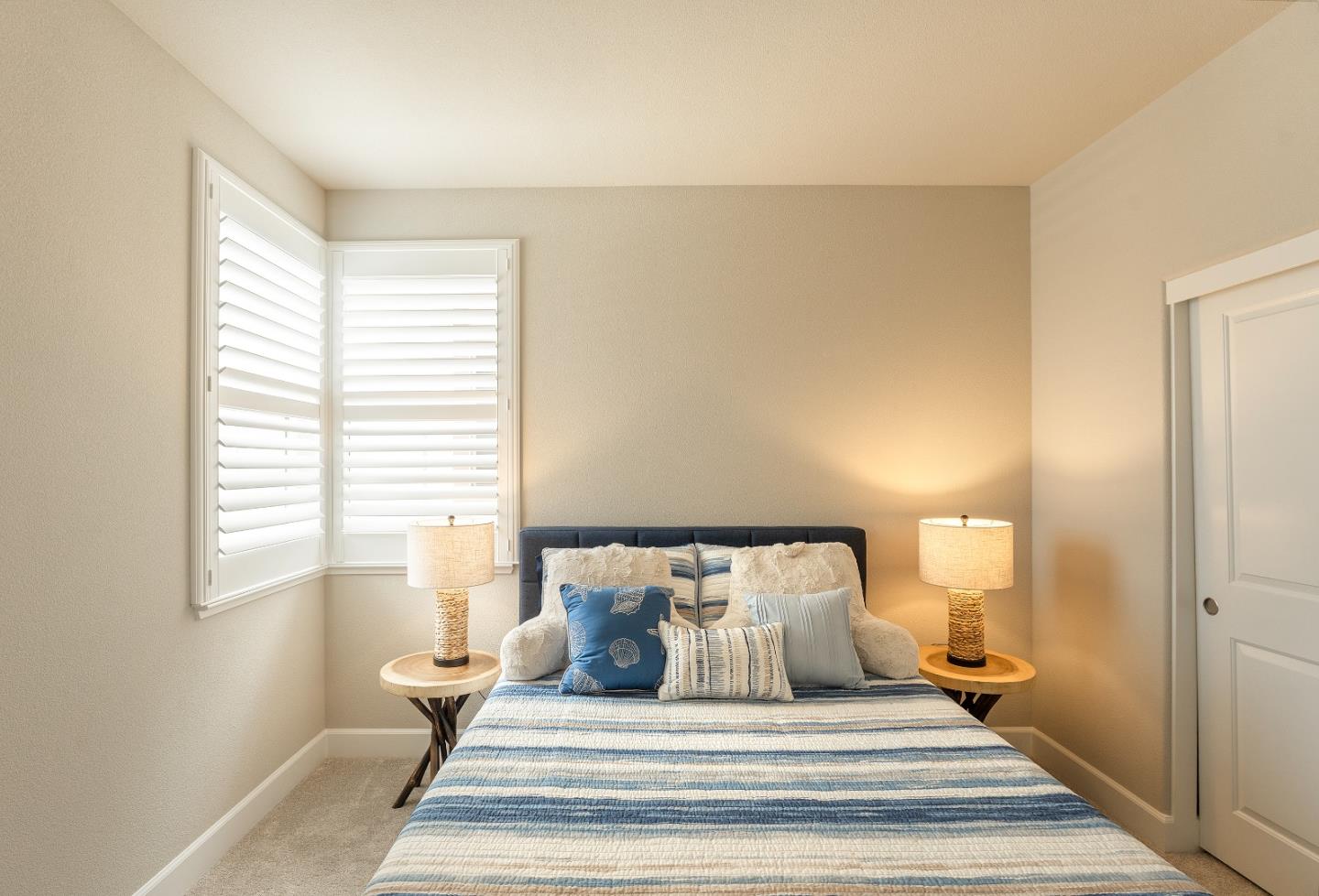 Detail Gallery Image 29 of 39 For 2757 Sea Glass Ave, Marina,  CA 93933 - 3 Beds | 2/1 Baths
