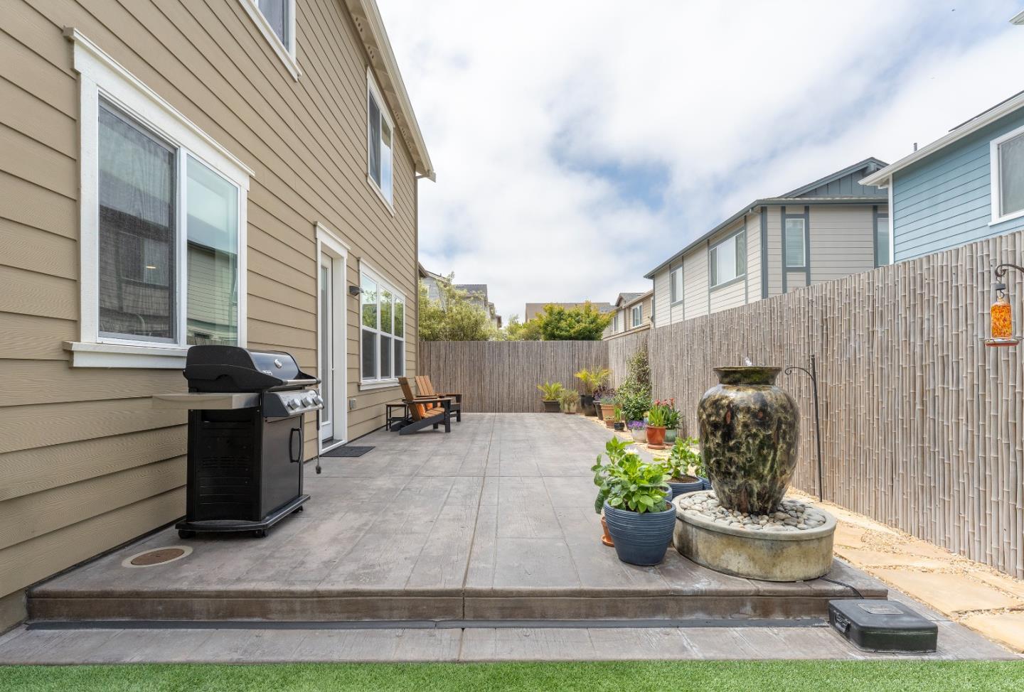 Detail Gallery Image 37 of 39 For 2757 Sea Glass Ave, Marina,  CA 93933 - 3 Beds | 2/1 Baths