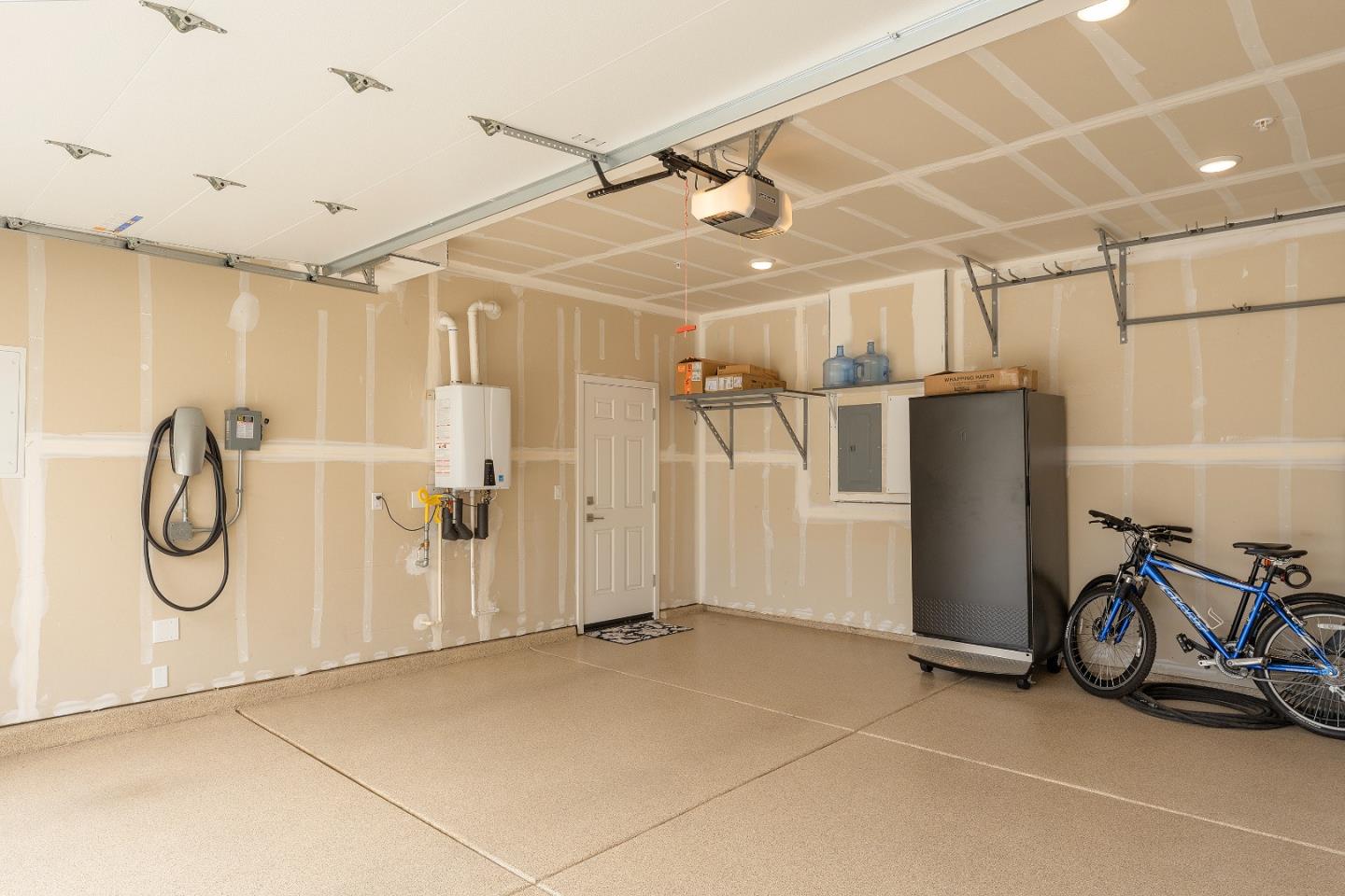 Detail Gallery Image 38 of 39 For 2757 Sea Glass Ave, Marina,  CA 93933 - 3 Beds | 2/1 Baths