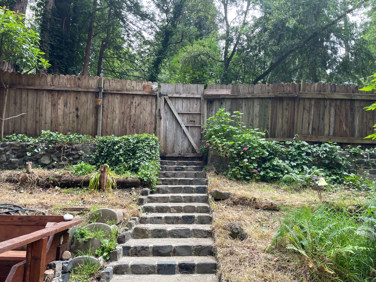 Detail Gallery Image 7 of 77 For 35 Sequoia Dr, La Honda,  CA 94020 - 2 Beds | 1/1 Baths