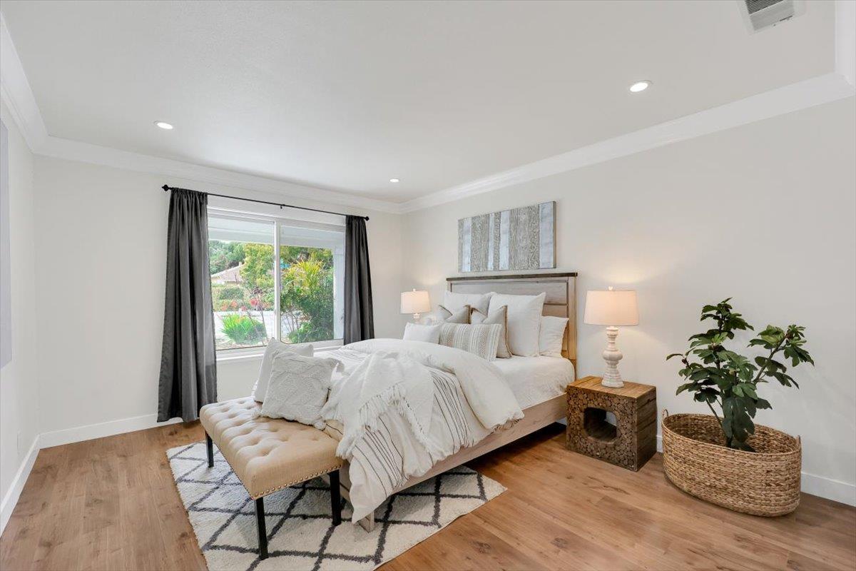 Detail Gallery Image 11 of 33 For 3335 Spring St, Redwood City,  CA 94063 - 6 Beds | 4 Baths