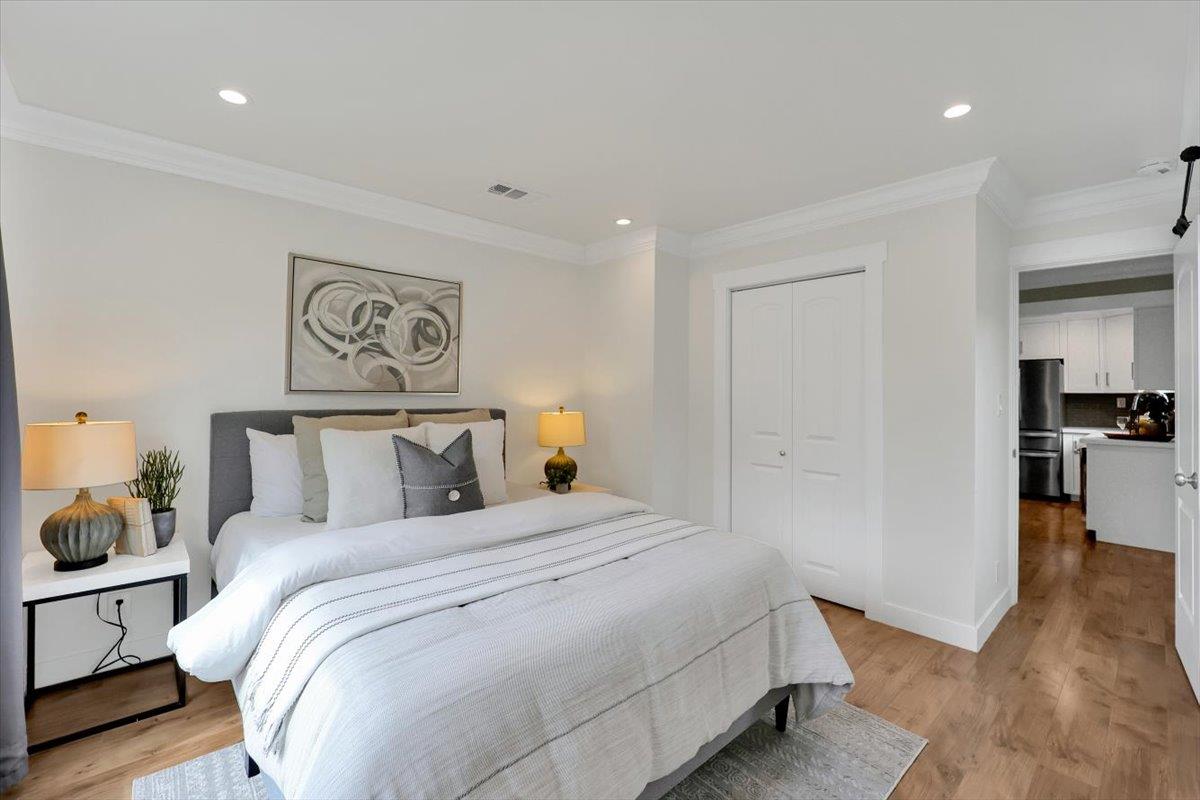 Detail Gallery Image 14 of 33 For 3335 Spring St, Redwood City,  CA 94063 - 6 Beds | 4 Baths