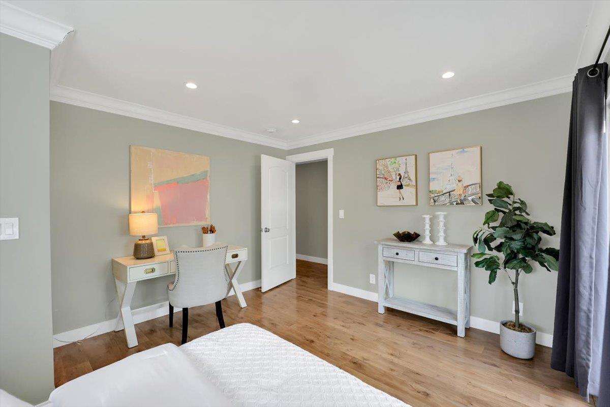 Detail Gallery Image 16 of 33 For 3335 Spring St, Redwood City,  CA 94063 - 6 Beds | 4 Baths