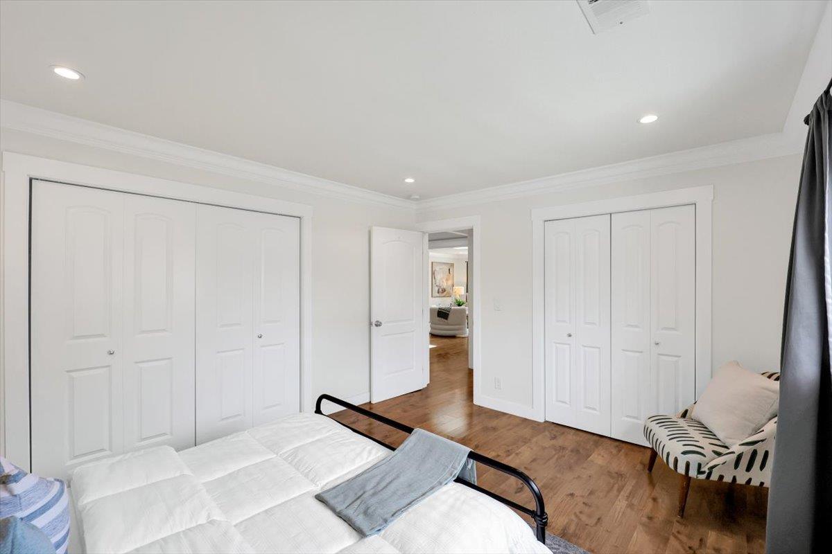 Detail Gallery Image 18 of 33 For 3335 Spring St, Redwood City,  CA 94063 - 6 Beds | 4 Baths