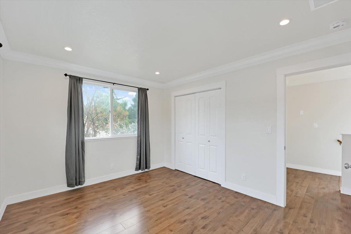 Detail Gallery Image 19 of 33 For 3335 Spring St, Redwood City,  CA 94063 - 6 Beds | 4 Baths