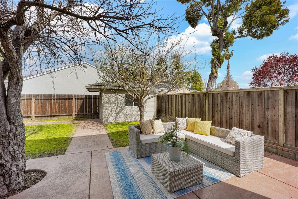 Detail Gallery Image 28 of 33 For 3335 Spring St, Redwood City,  CA 94063 - 6 Beds | 4 Baths
