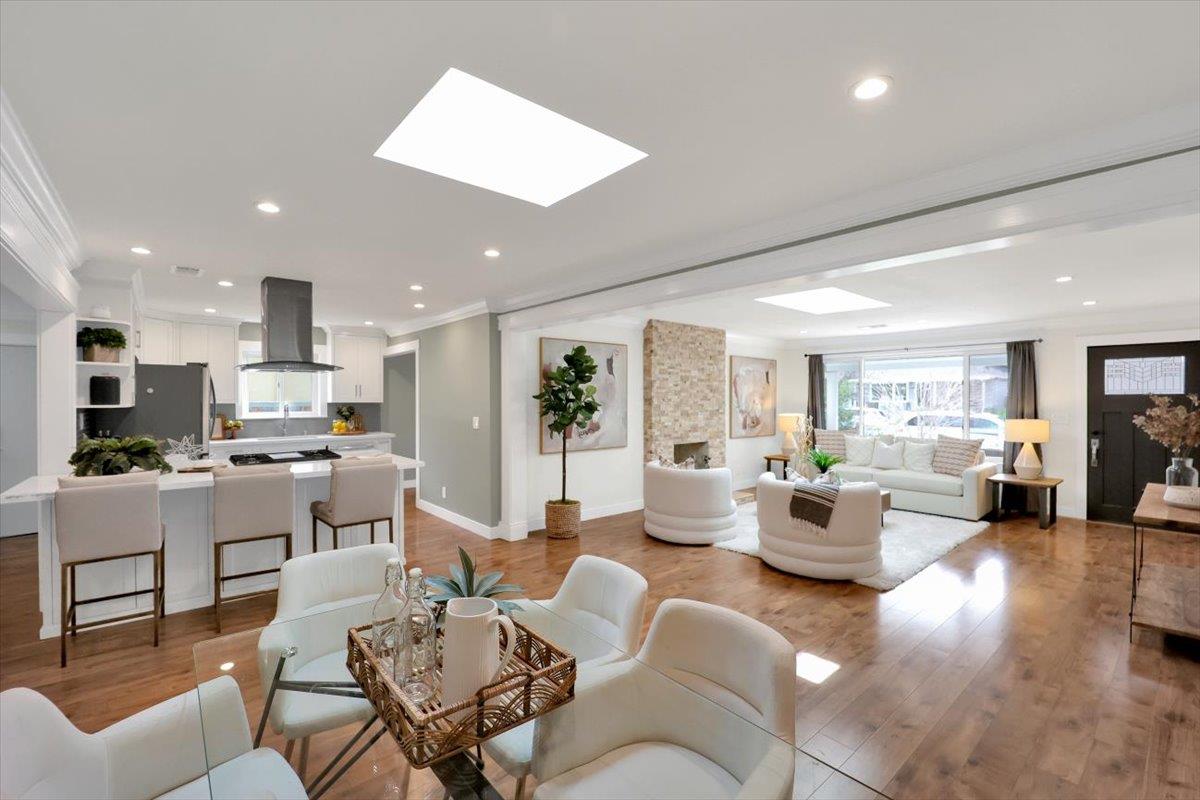 Detail Gallery Image 5 of 33 For 3335 Spring St, Redwood City,  CA 94063 - 6 Beds | 4 Baths