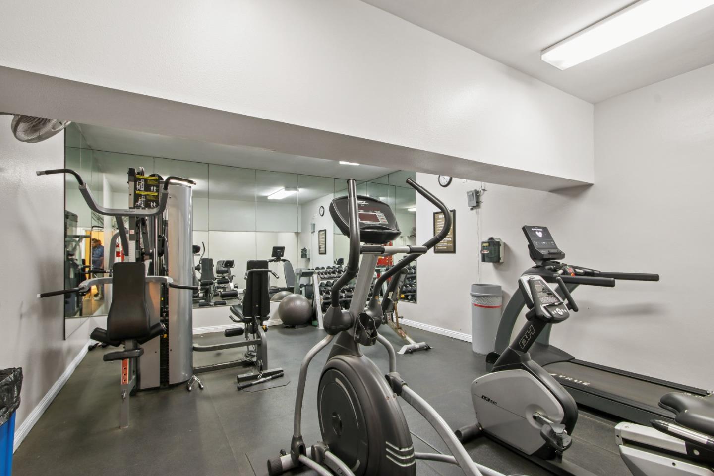 Detail Gallery Image 11 of 20 For 6275 Canterbury Dr #208,  Culver City,  CA 90230 - 1 Beds | 1 Baths