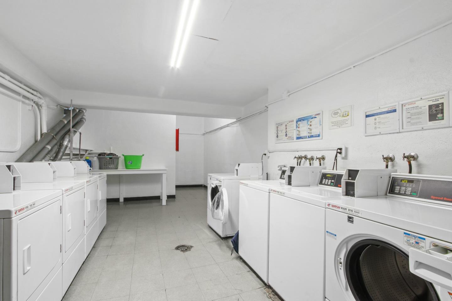 Detail Gallery Image 14 of 20 For 6275 Canterbury Dr #208,  Culver City,  CA 90230 - 1 Beds | 1 Baths