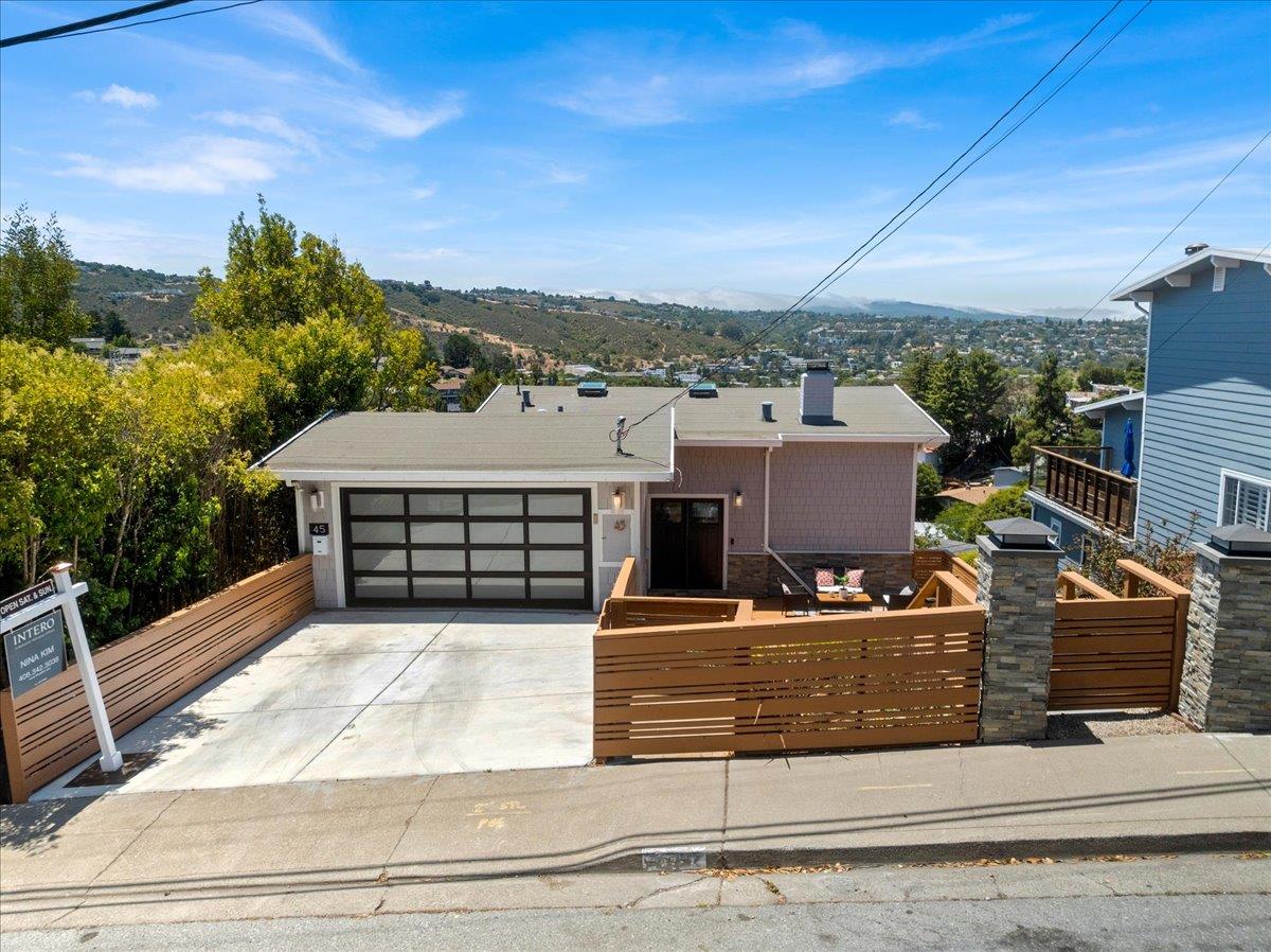 Detail Gallery Image 10 of 38 For 45 Shelford Ave, San Carlos,  CA 94070 - 3 Beds | 2/1 Baths