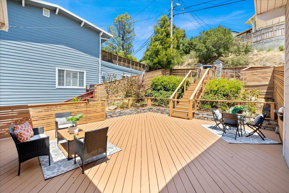 Detail Gallery Image 11 of 38 For 45 Shelford Ave, San Carlos,  CA 94070 - 3 Beds | 2/1 Baths