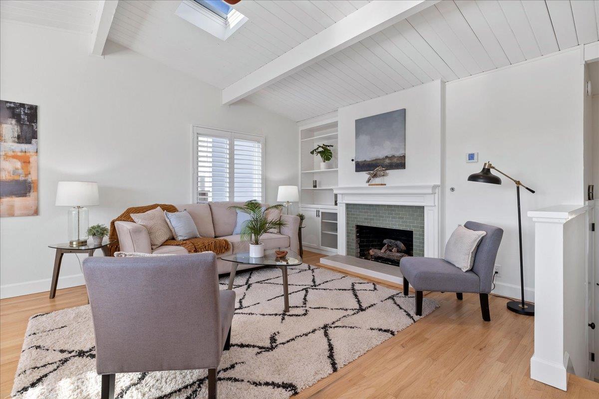 Detail Gallery Image 15 of 38 For 45 Shelford Ave, San Carlos,  CA 94070 - 3 Beds | 2/1 Baths