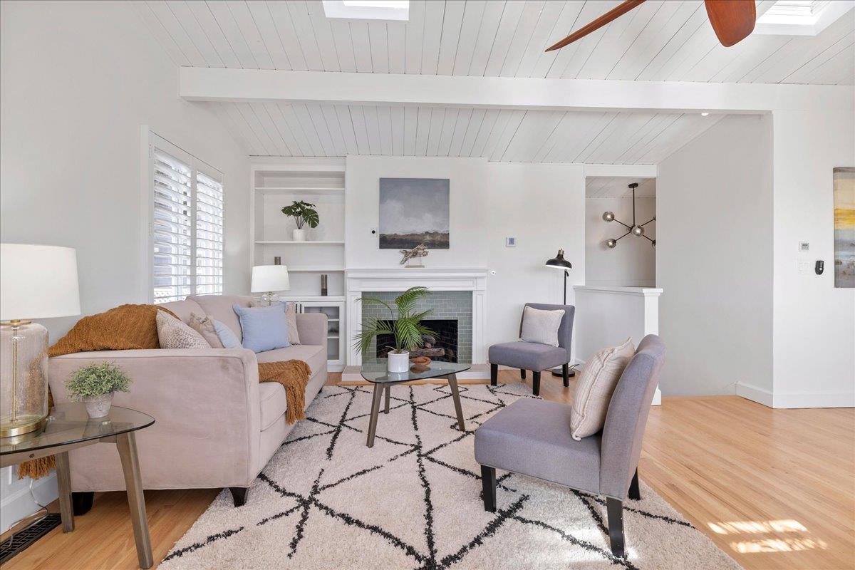 Detail Gallery Image 16 of 38 For 45 Shelford Ave, San Carlos,  CA 94070 - 3 Beds | 2/1 Baths