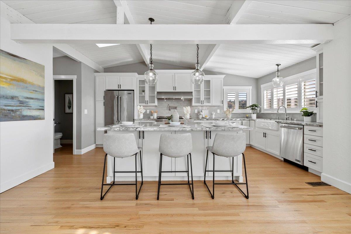 Detail Gallery Image 20 of 38 For 45 Shelford Ave, San Carlos,  CA 94070 - 3 Beds | 2/1 Baths