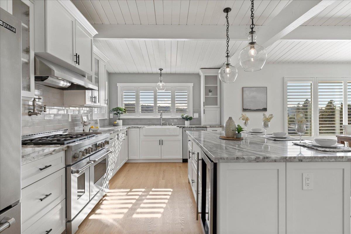 Detail Gallery Image 22 of 38 For 45 Shelford Ave, San Carlos,  CA 94070 - 3 Beds | 2/1 Baths