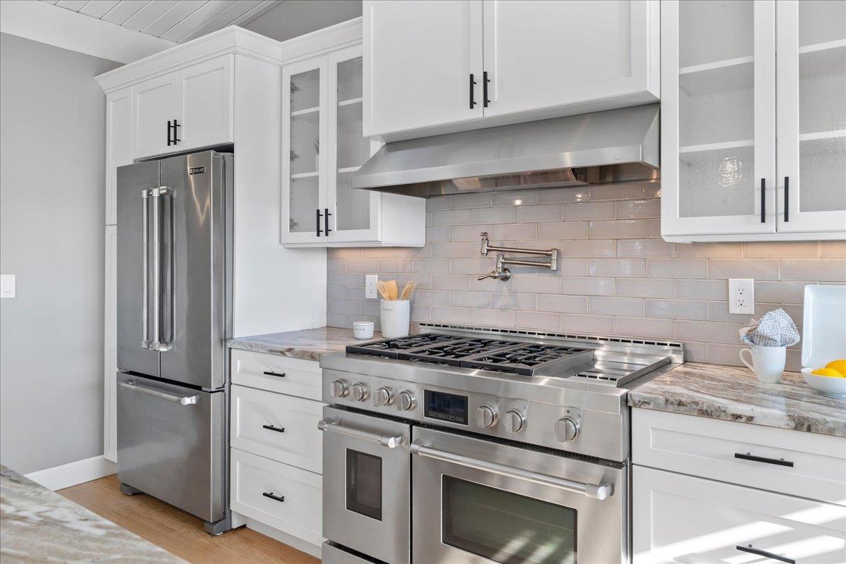 Detail Gallery Image 24 of 38 For 45 Shelford Ave, San Carlos,  CA 94070 - 3 Beds | 2/1 Baths