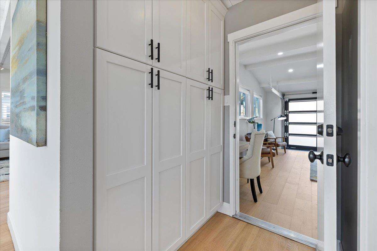 Detail Gallery Image 26 of 38 For 45 Shelford Ave, San Carlos,  CA 94070 - 3 Beds | 2/1 Baths