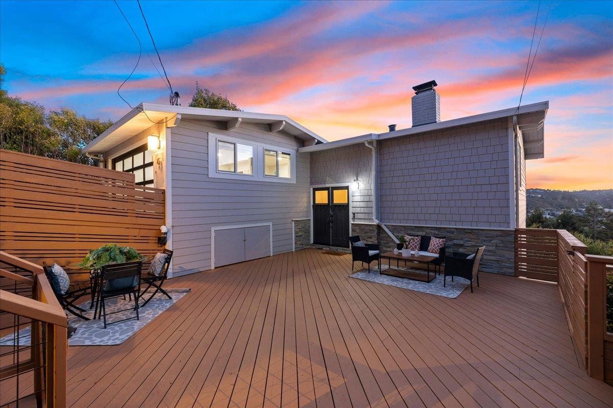 Detail Gallery Image 3 of 38 For 45 Shelford Ave, San Carlos,  CA 94070 - 3 Beds | 2/1 Baths