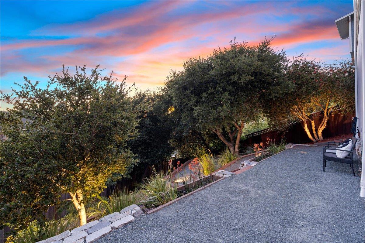 Detail Gallery Image 6 of 38 For 45 Shelford Ave, San Carlos,  CA 94070 - 3 Beds | 2/1 Baths